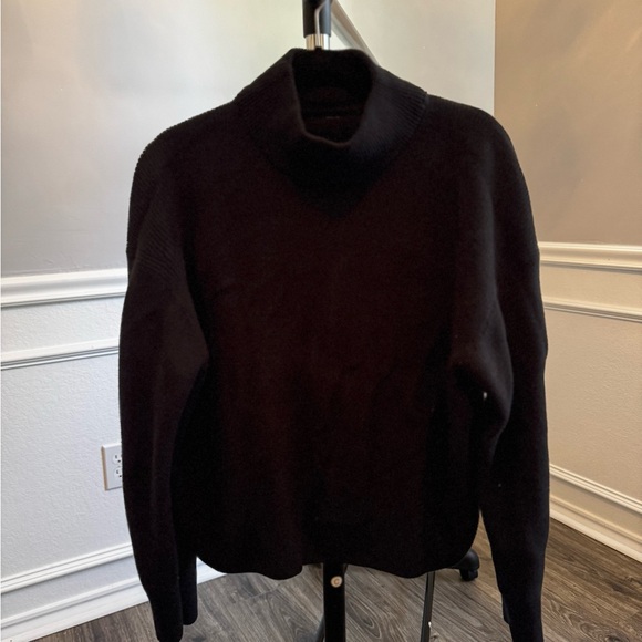 lululemon athletica Sweaters - Lululemon Black merino wool blend Turtleneck Sweater
